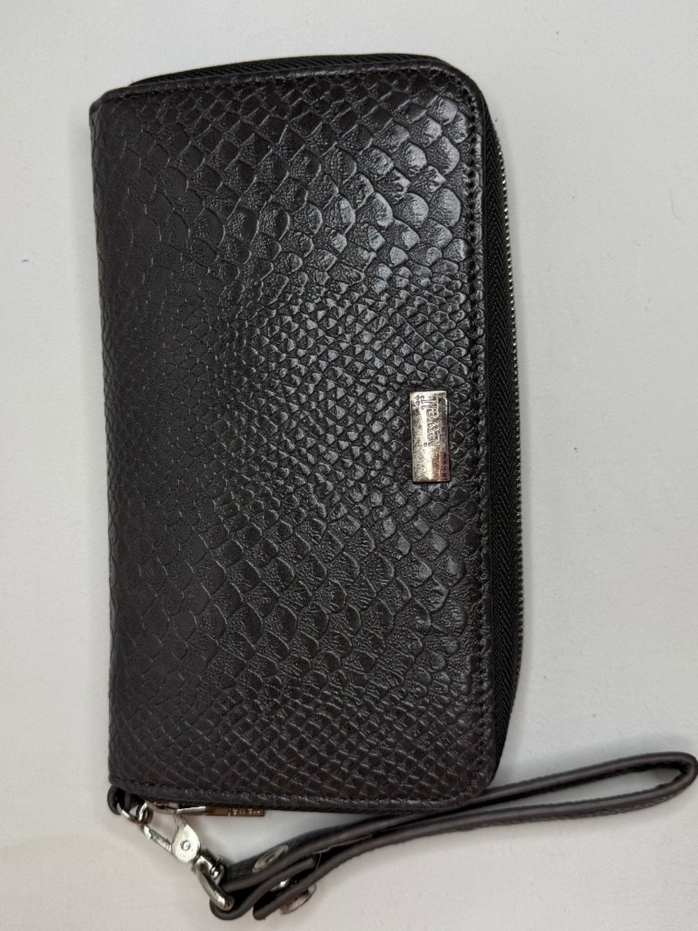 Lot of 3 Thirty One "All About the Benjamin's" Wallets - Picture 5 of 16